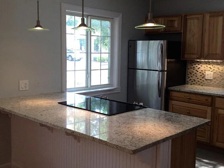 2401 Walnut St #1 — Photo 8