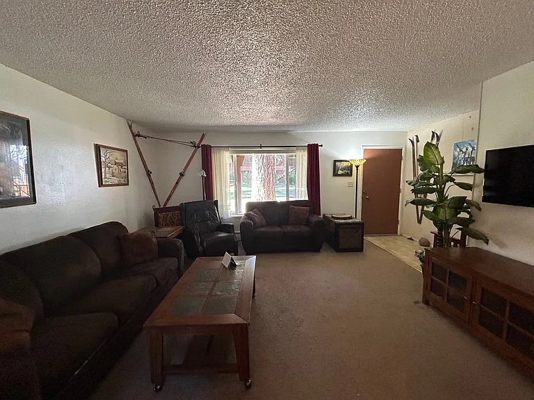 3616 Spruce Ave #7 — Photo 3