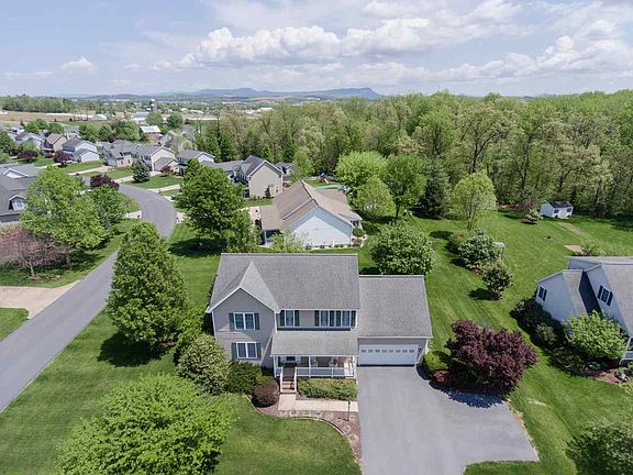 2nd image of 6018 Houndschase Ln