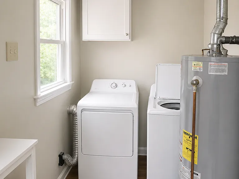 607 Lee St — Photo 11