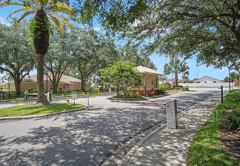 12201 Indian Creek Dr — Photo 41