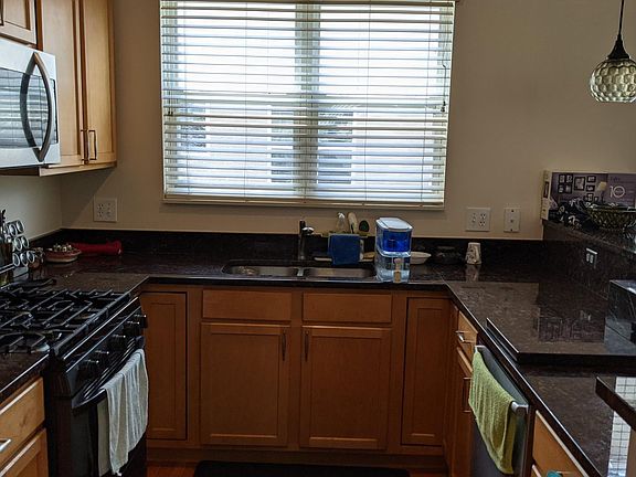 3rd image of 1390 Lower Green Cir