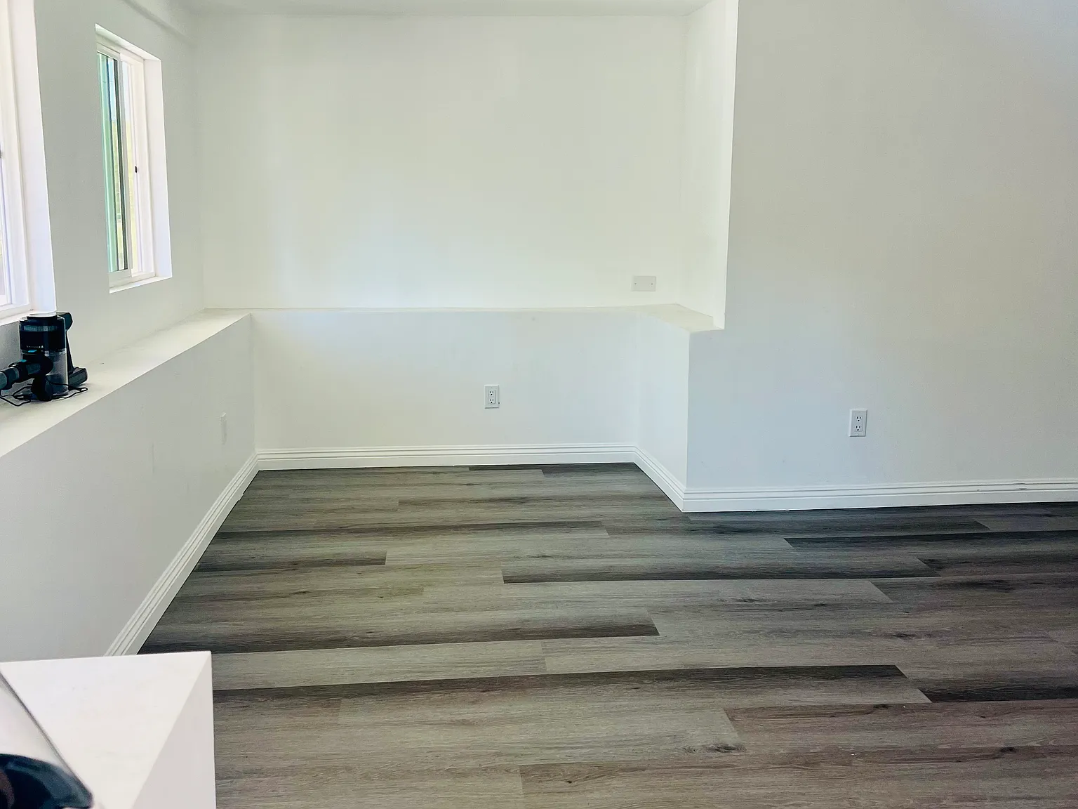 2 bed, 900 sqft, $3,600 — Photo 2