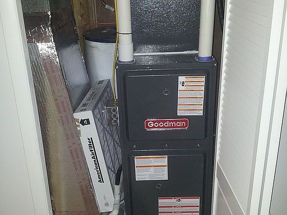 4th image of 431 Douglas Dr