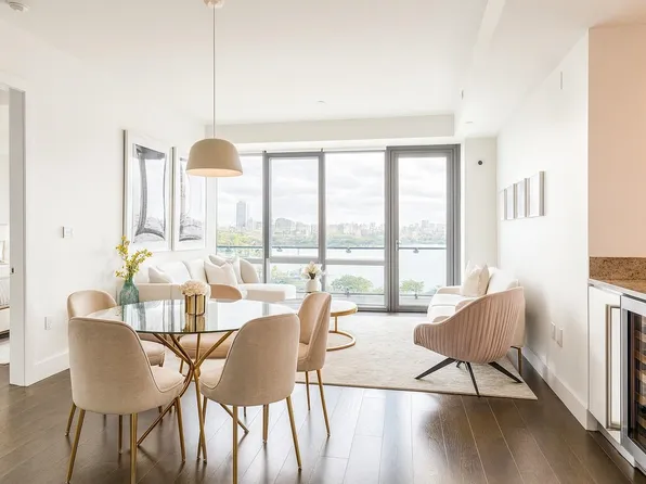 320 Adolphus Avenue image 1 of 11