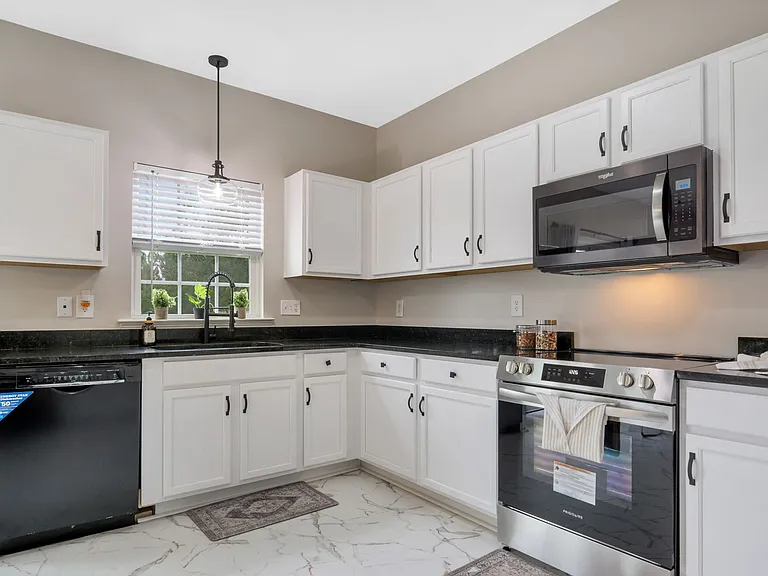 10868 White Dogwood Dr — Photo 17