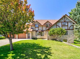 1070 E Geddes Ave, Pincher Creek, AB T0K1W0