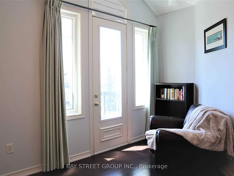 9 Eber St — Photo 17
