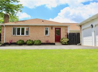 5683 Merion Ln, Macungie, PA 18062