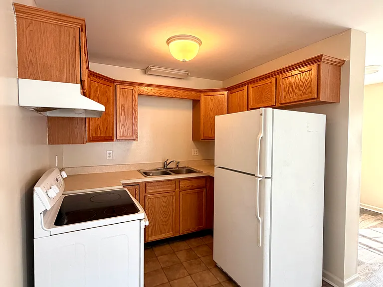 1210A 7th Ave #18 — Photo 4