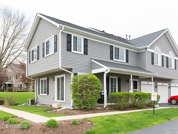 3rd image of 401 Village Creek Dr
