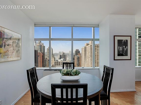 5th image of 160 W 66th St APT 21B