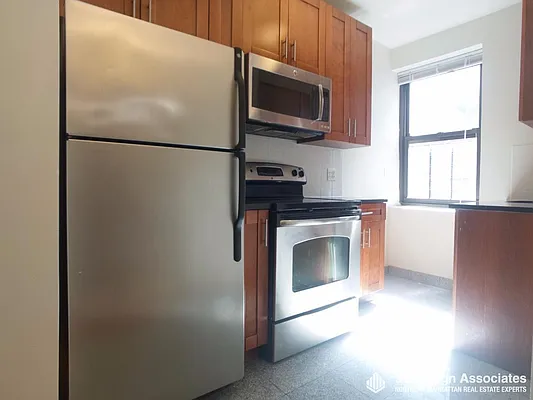 Rented by Sovereign Associates | media 15