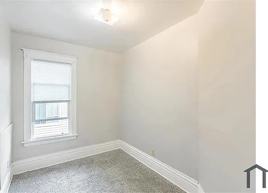 3 bed, 1100 sqft, $1,580 — Photo 2