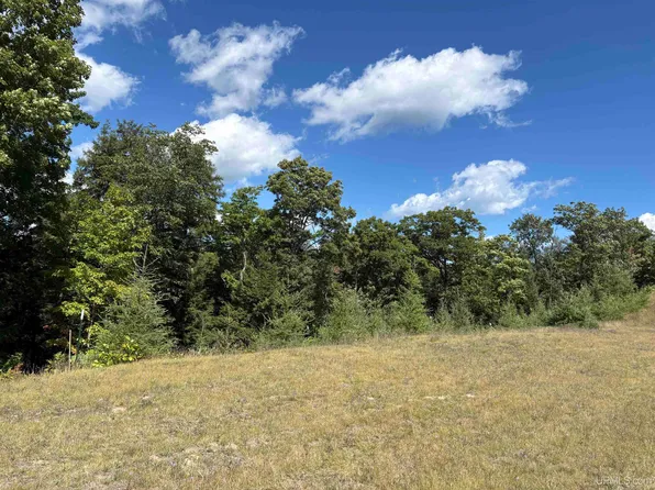 274 County Road 510 Rd, Negaunee, MI 49866