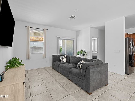 5th image of 7343 W HUGHES Drive