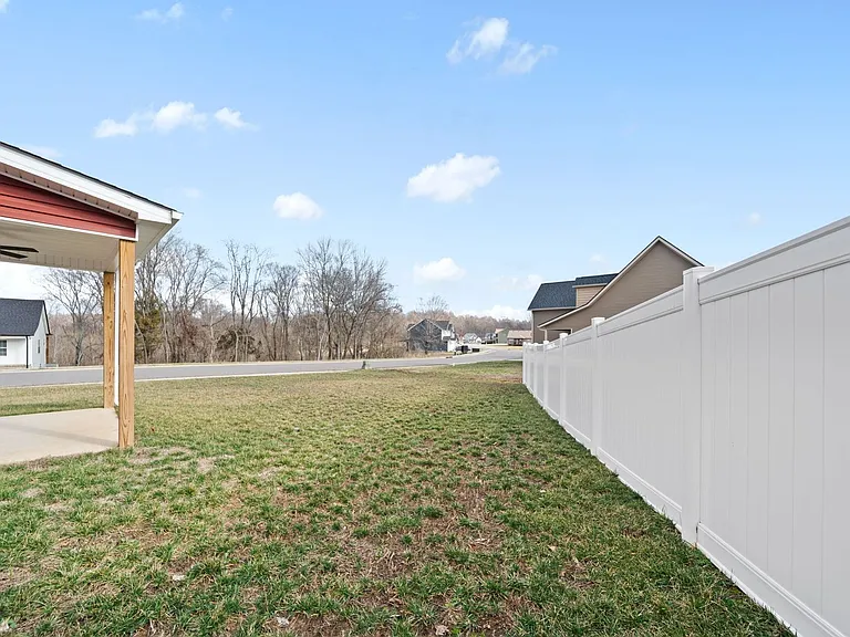 101 Lucerne Ln — Photo 27