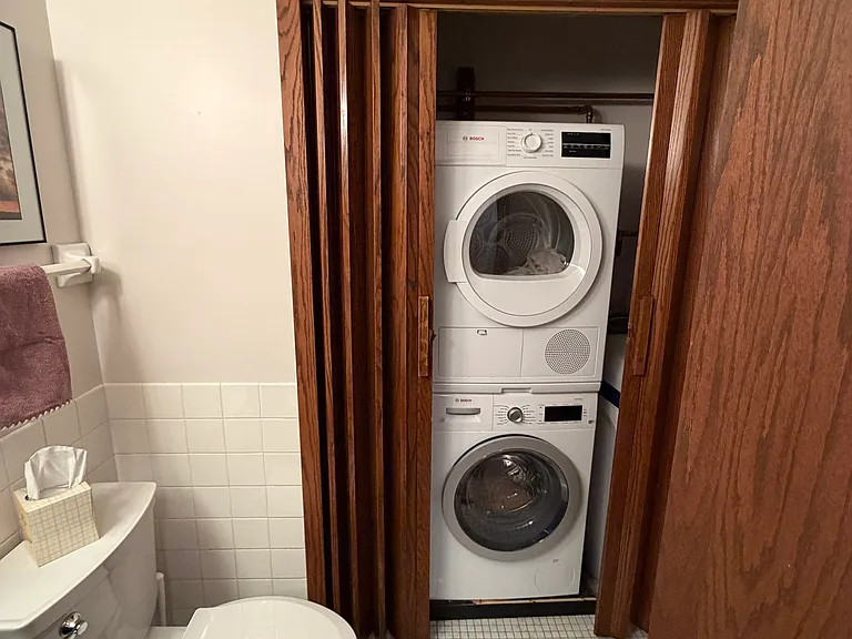 43 2nd Ave SE #205 — Photo 15