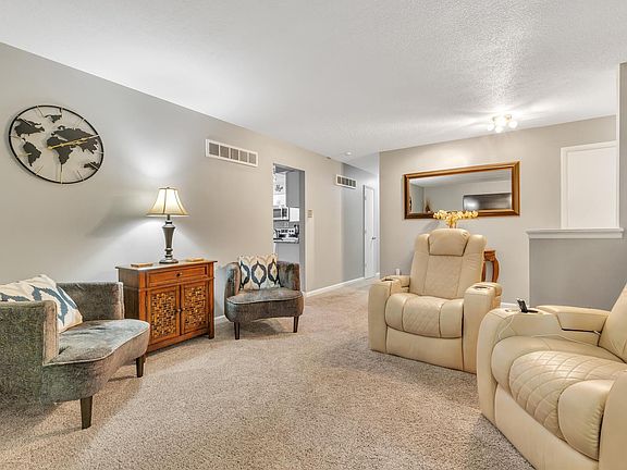 4th image of 5025 Wolverton Dr