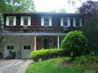 17 Nancy Ln, Nesconset, NY 11767