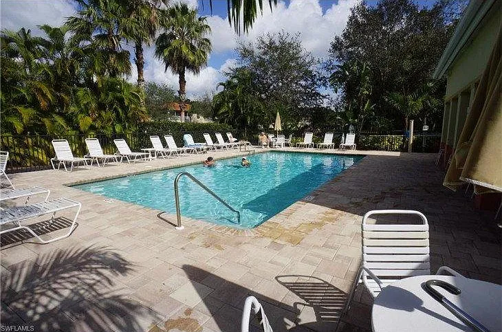 600 Diamond Cir #602 — Photo 21