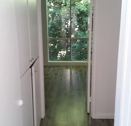 2nd image of 6333 Lexington Ave APT 206