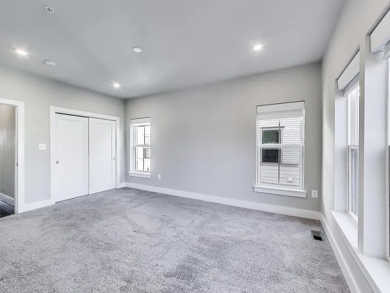 915 Elder St NW #C — Photo 11