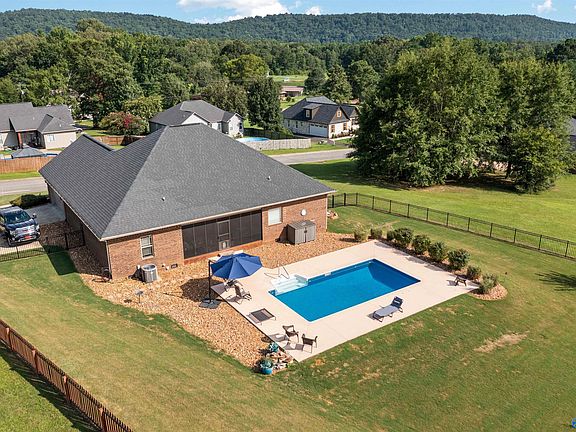 3rd image of 5864 Tydan Ln