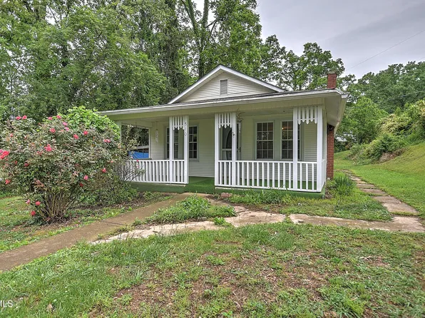 510 Cherokee Dr, Mount Carmel, TN 37645