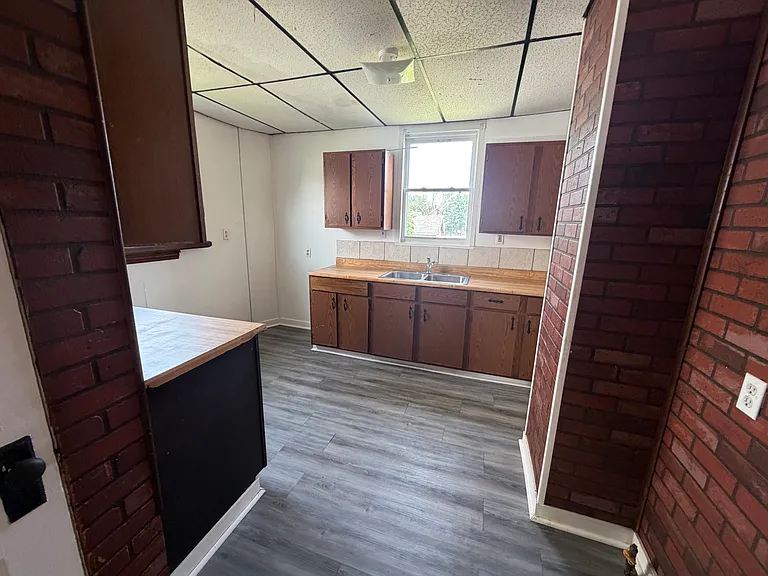 1120 Bedford Ave SW — Photo 8