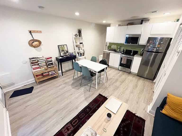 53 R St NW #B — Photo 10