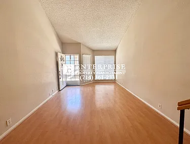 37 Via Hermosa — Photo 2
