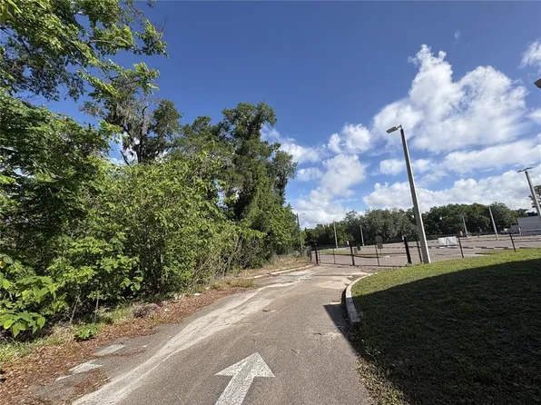 14527 13th St, Dade City, FL 33523