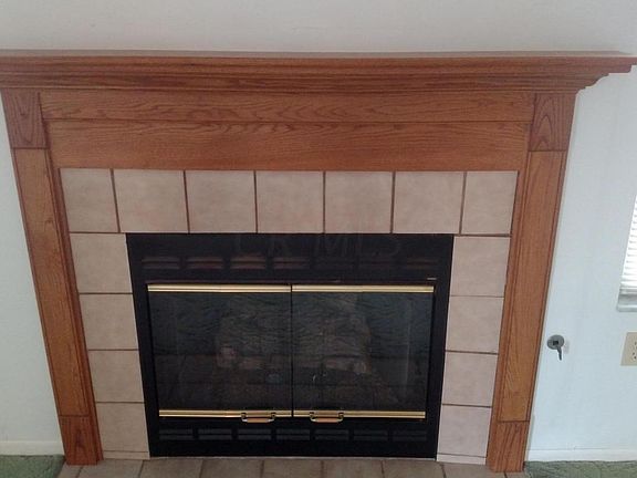 4th image of 1178 Creekview Ct