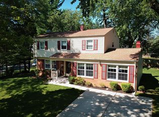 14700 Nadine Dr, Rockville, MD 20853