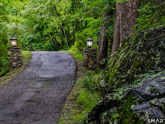 5th image of 12 Woodin Road
