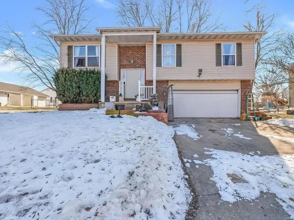 1242 Bill St, Sullivan, MO 63080
