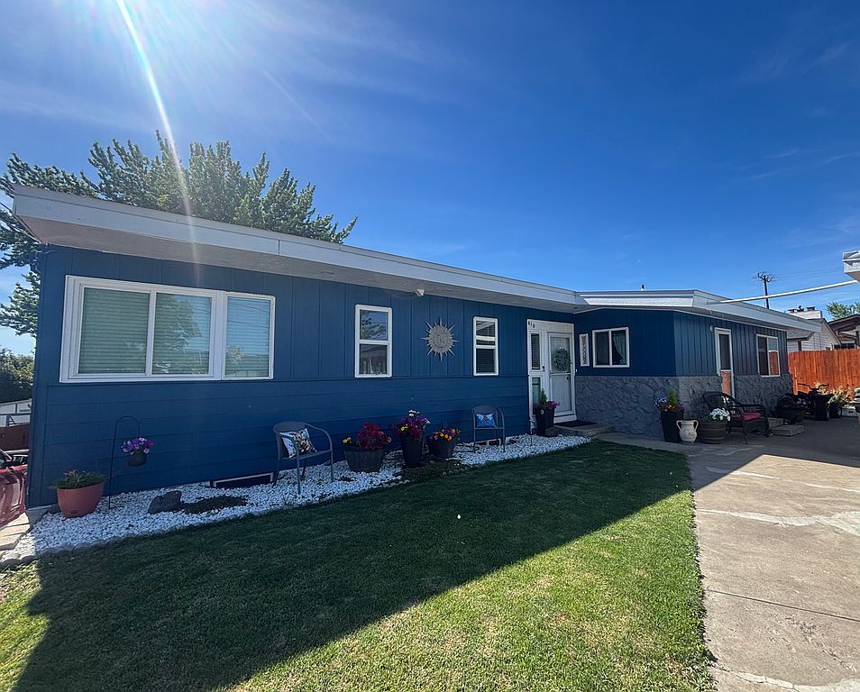610 S 71st Ave - Property Image