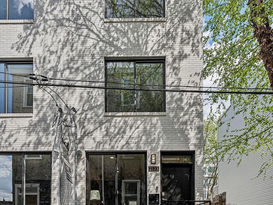 1st image of 2121 E Dakota St