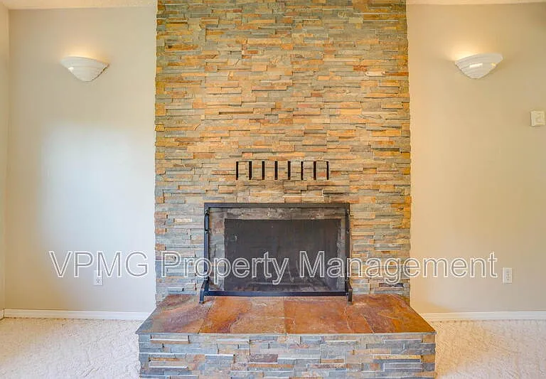 12014 NE 16th St — Photo 6