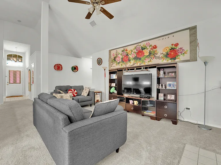 4021 Aldenham Dr — Photo 11
