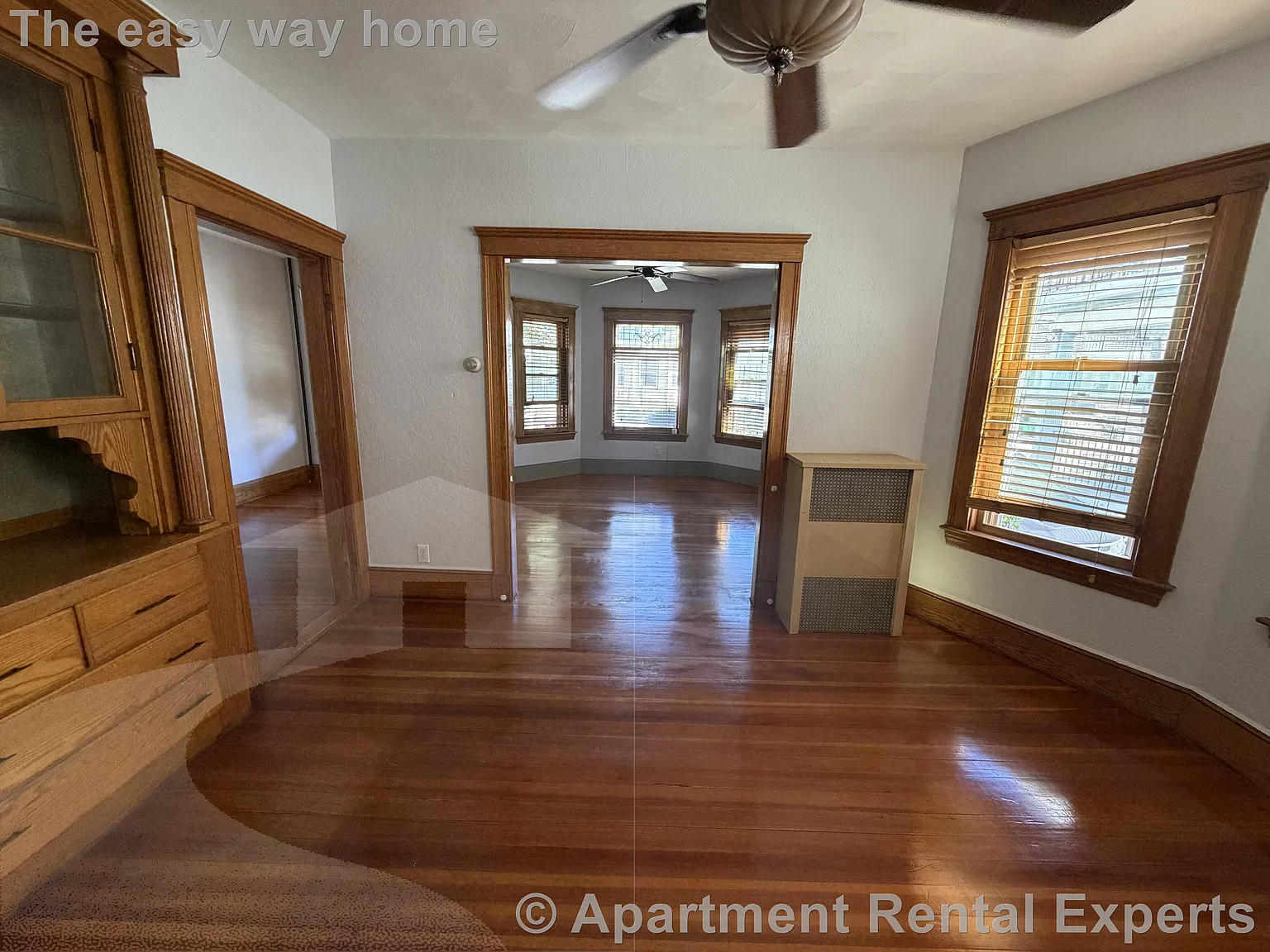 2 bed, 1000 sqft, $3,000 — Photo 2
