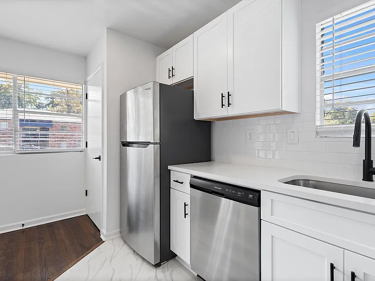 Briarcliff Terrace — Photo 18