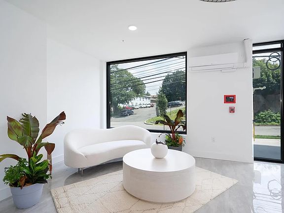 2nd image of 3310 Liberty Ave #207