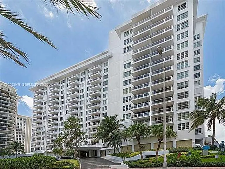 5700 Collins Ave #8A — Photo 6