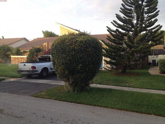 4th image of 7041 NW 49th St
