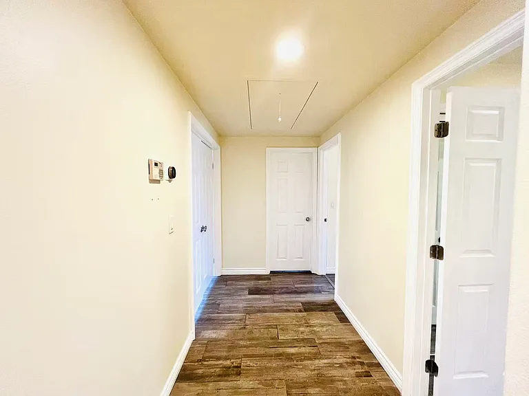 1800 Yermo Pl — Photo 18