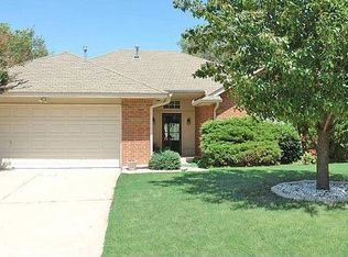 1003 Castle Rd, Edmond, OK 73034