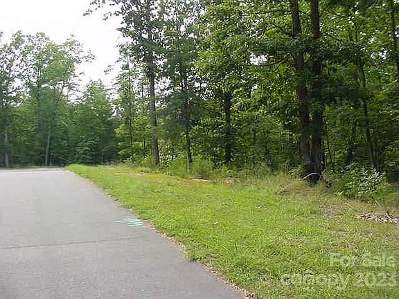4th image of 1708 Songbird Ct #10