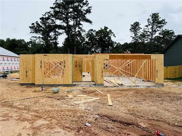 1352 Lee Road 219, Phenix City, AL 36870